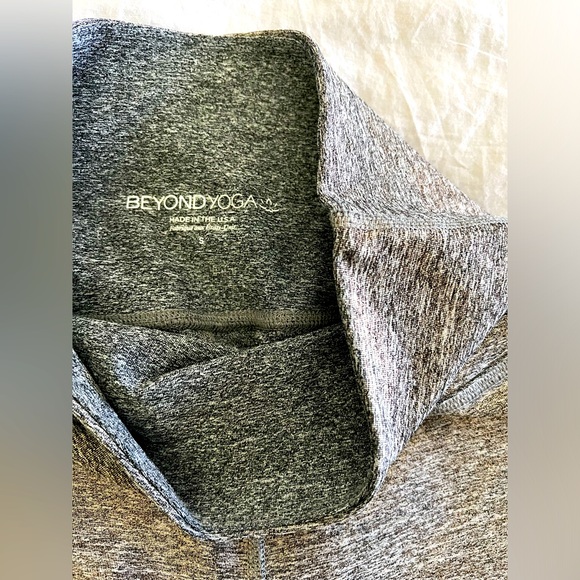 Beyond Yoga Shine High-waisted Midi Legging - Picture 8 of 8